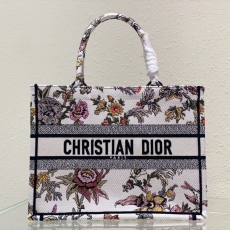 Dior Shopping Bags